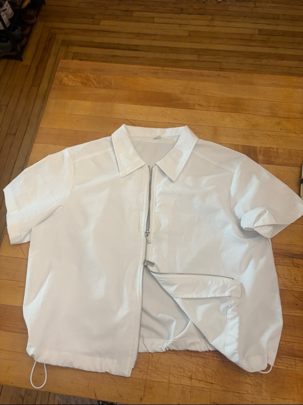 Collared Crop Tee - Picture 2 of 4